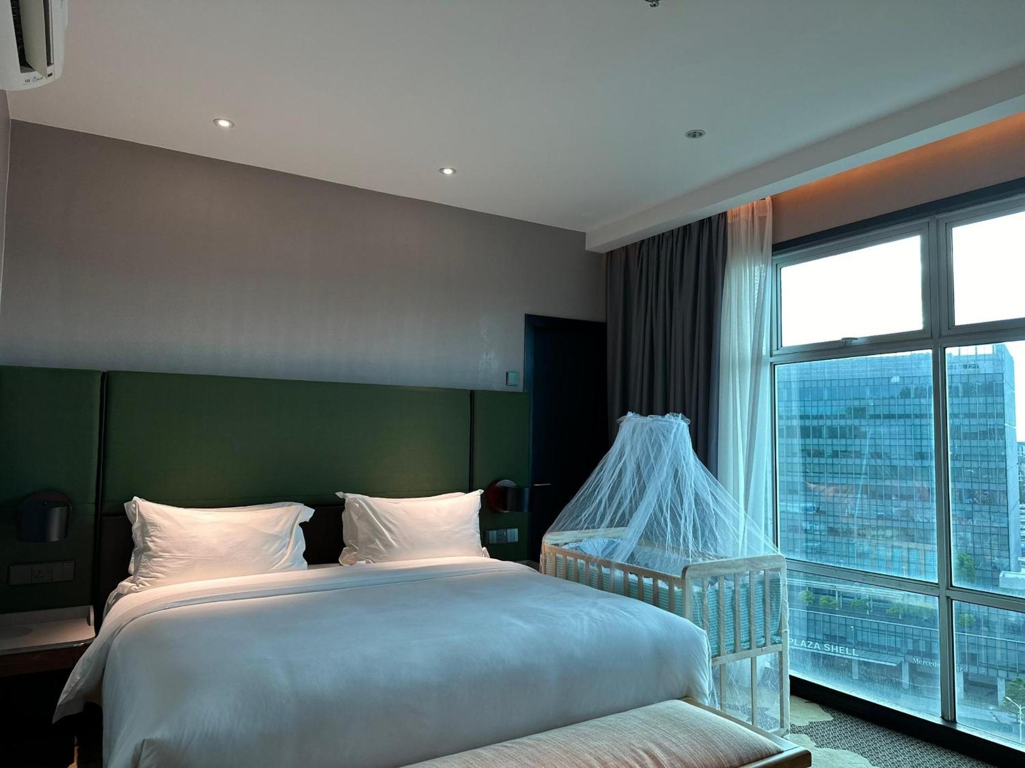 King Park Hotel Kota Kinabalu Bagian luar foto