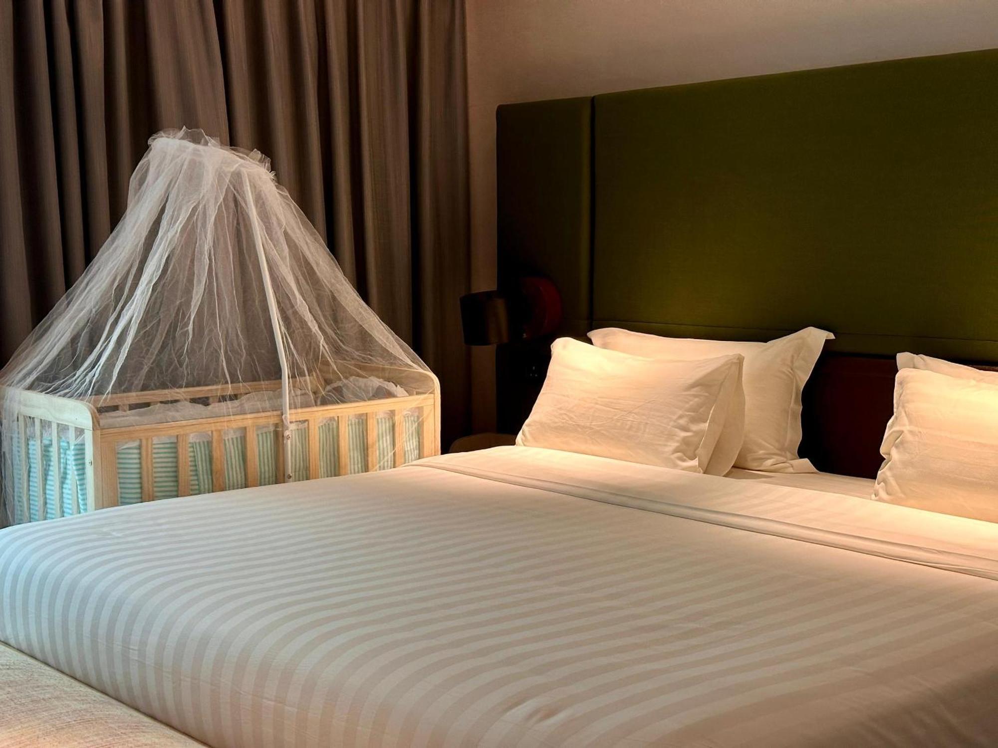 King Park Hotel Kota Kinabalu Bagian luar foto
