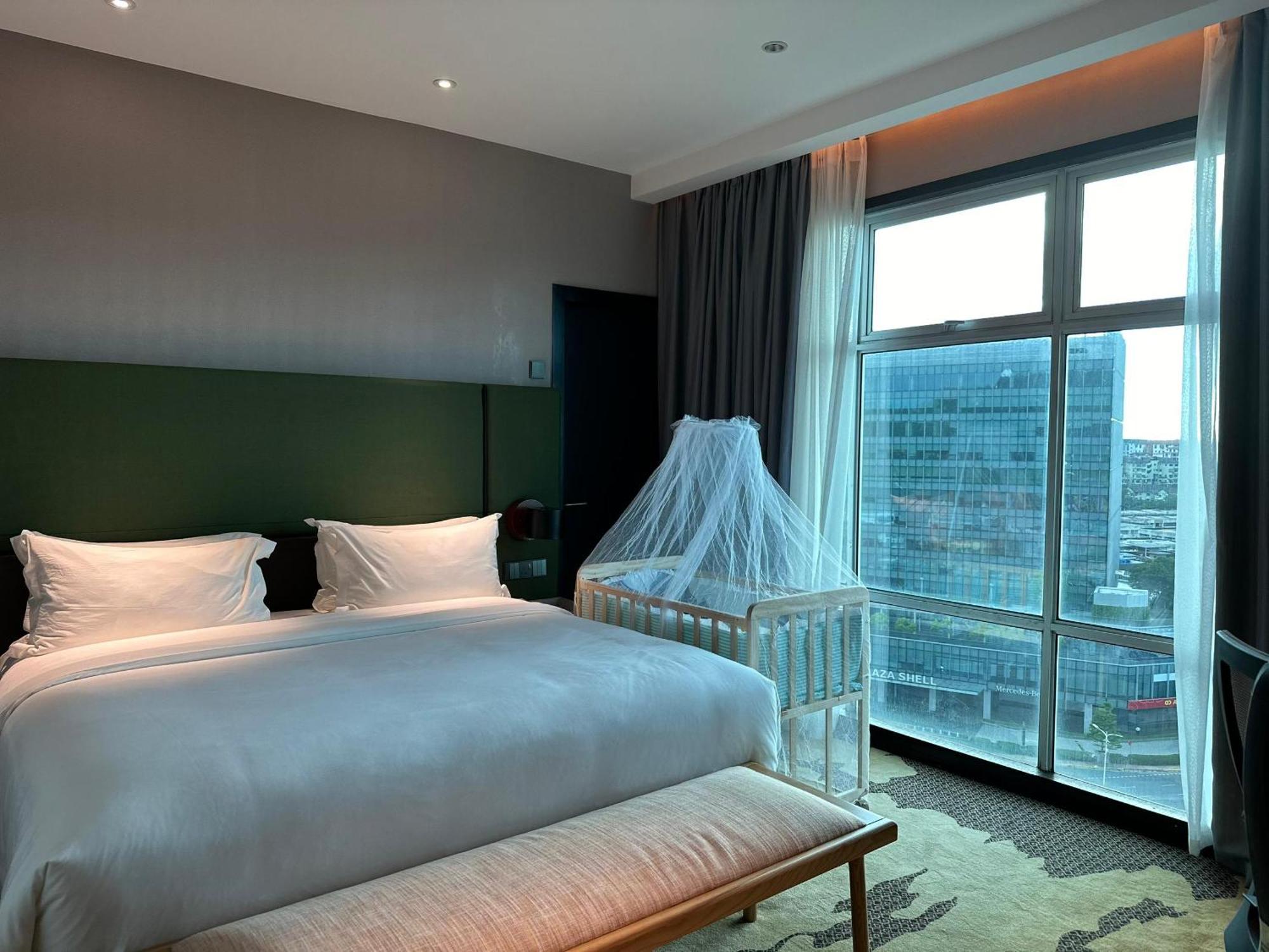 King Park Hotel Kota Kinabalu Bagian luar foto