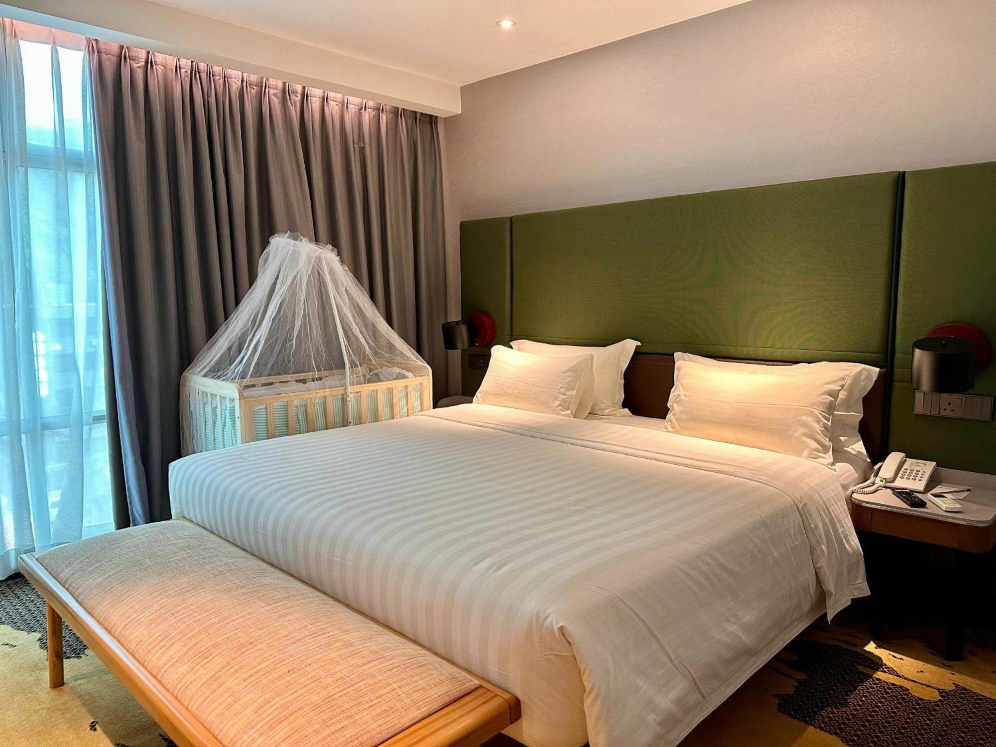 King Park Hotel Kota Kinabalu Bagian luar foto