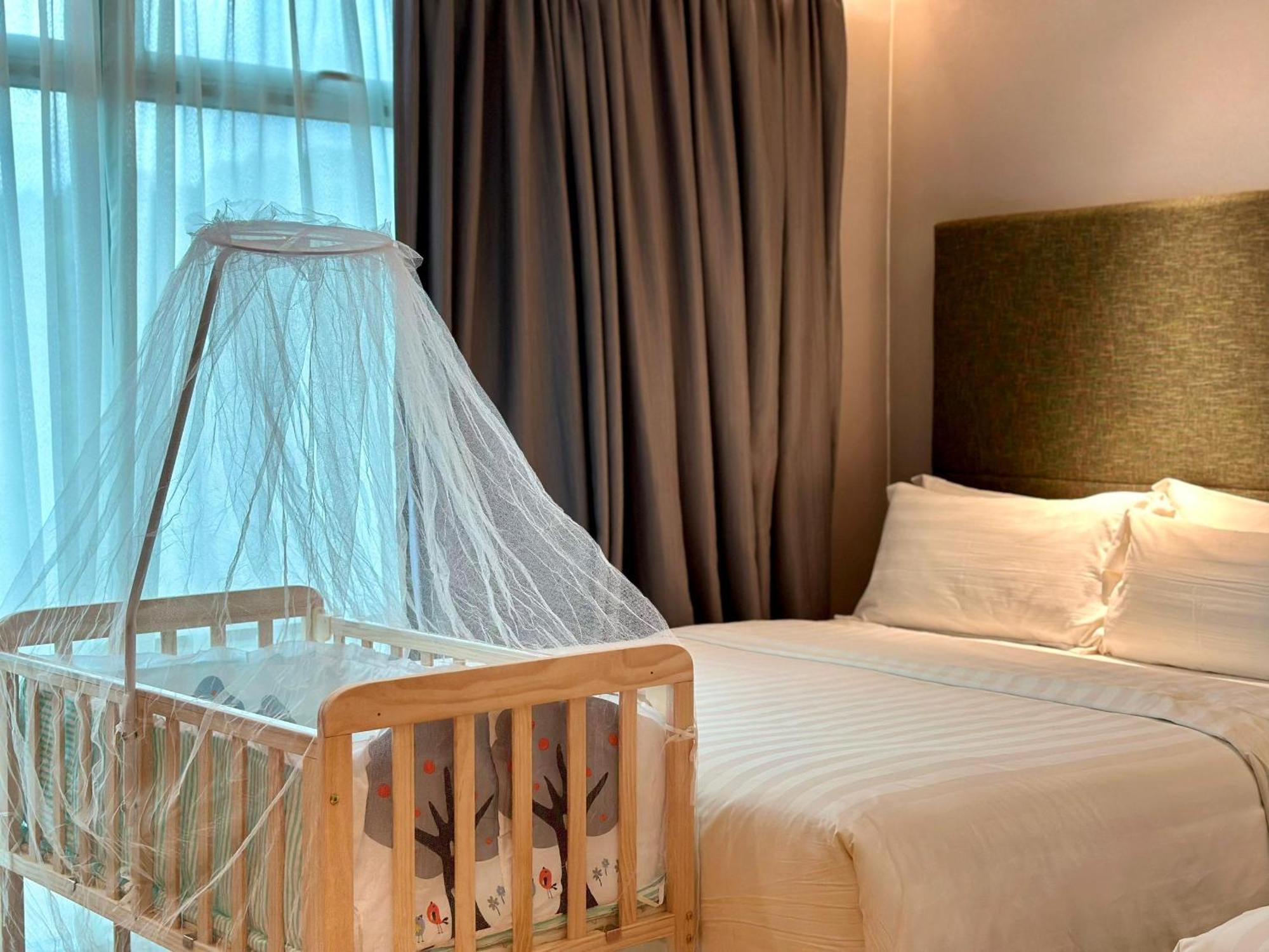 King Park Hotel Kota Kinabalu Bagian luar foto