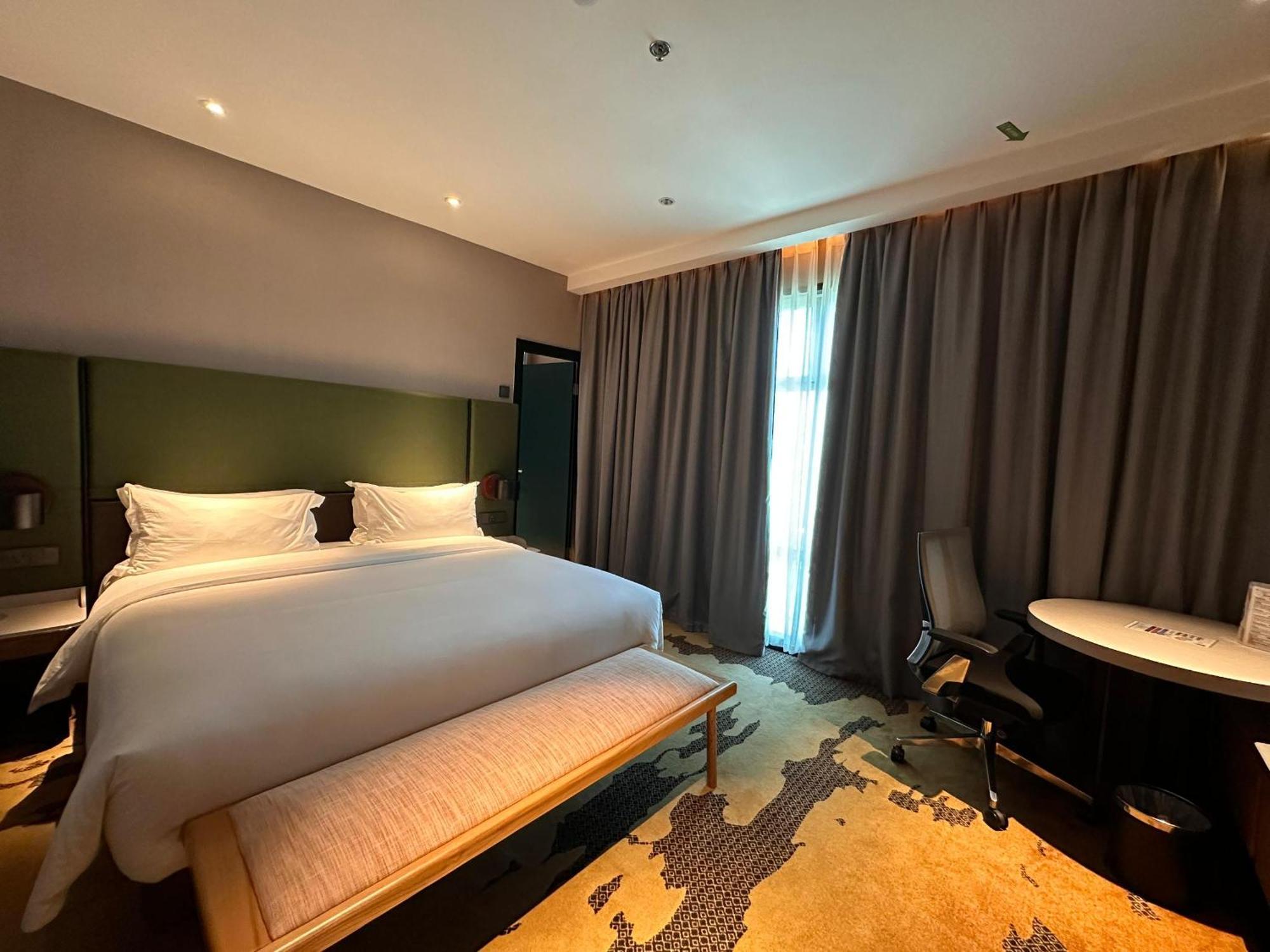 King Park Hotel Kota Kinabalu Bagian luar foto